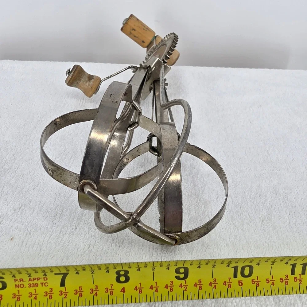 Vintage 1921 Ladd Beater Hand Crank Egg Beater United Royalties Corp Wood Handle